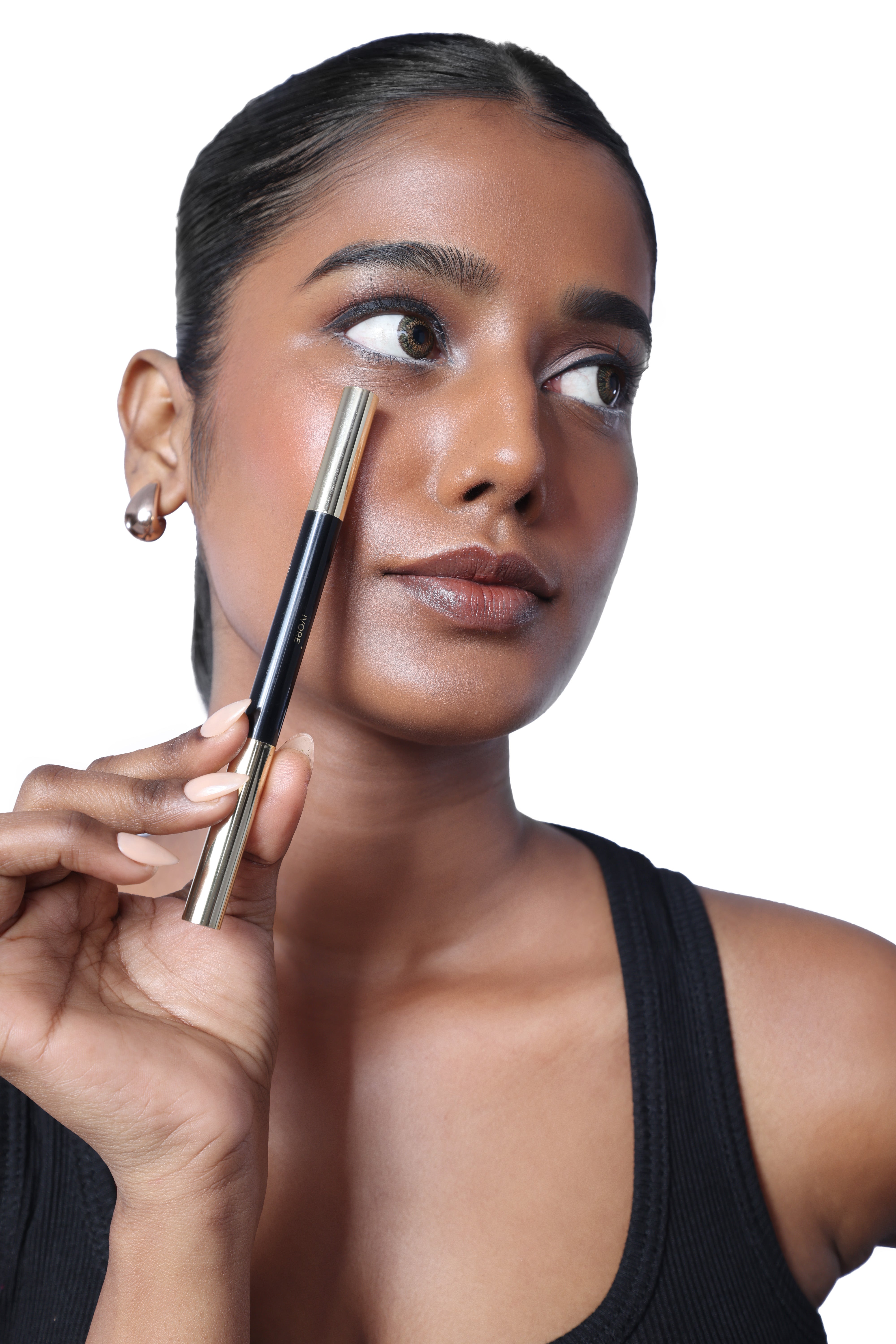 Kohl Privé Kajal – Ivore (0.35G)